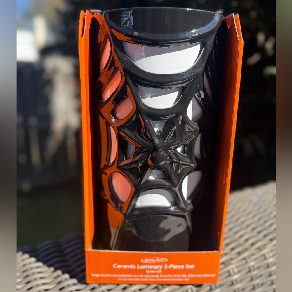 Black Spider Ceramic Luminary Set - NWT